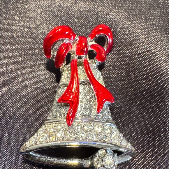 Authentic Swarovski Crystal & Red Enamel Brooch Stamped - Picture 3 of 9